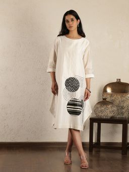 Spring Soul - Off White Chander Silk Applique Dress