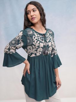 VISHUDH - Women Green Embroidered Ethnic Tunic
