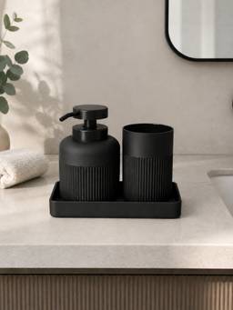Mason Home - Chaton Bathroom Set- Black - (Set of 3)
