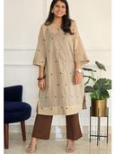 Beige color option, Currently selected