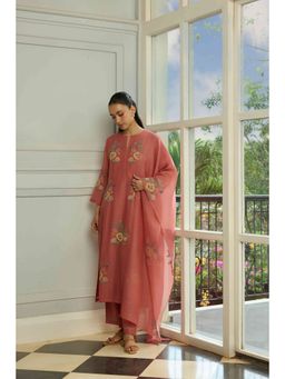Vaayu - Jade Applique Pink Kurta with Pant and Dupatta