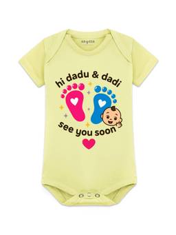Arvesa - Hi Dadu And Dadi See You Soon Printed Bodysuit Yellow (0-3 Months)