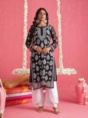 Black color option, Currently selected