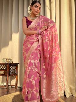 URBAN PALLU - Pink Women's Silk Blend Woven Saree