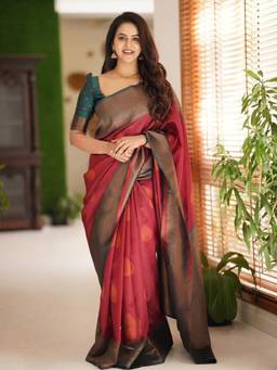 URBAN PALLU - Woven Women's Maroon Silk Blend Saree