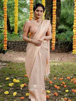 URBAN PALLU - Women's Cream Silk Blend Saree