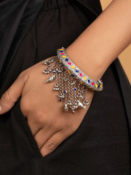 Shaya by CaratLane - Sudo Motif Sterling Silver Bangle