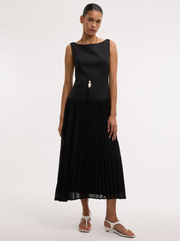 Pomelo - Sleeveless Pleated Midi Dress - Black