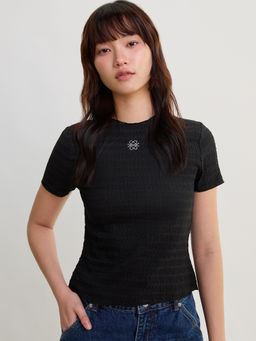 Pomelo - Short Sleeve Crinkled Top - Black