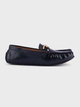 IYKYK by Nykaa Fashion - Black Round Toe Chain Trim Loafer Flats