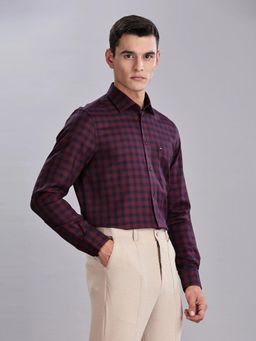 Tommy Hilfiger - Mens Burgundy Checks Regular Fit Cotton Shirt
