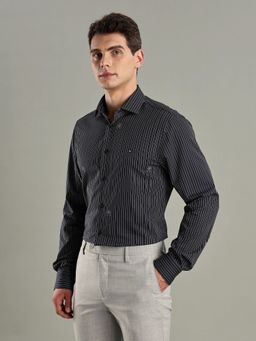 Tommy Hilfiger - Mens Navy Blue Stripes Slim Fit Cotton Shirt