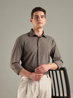 Tommy Hilfiger - Brown Checks Regular Fit Polyester Woven Shirt