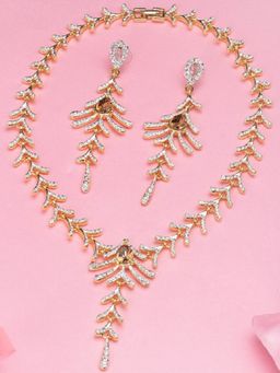 Estele - Gold Plated Splendid Necklace with Crystals for Women (Set of 2)