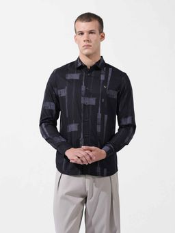 The Indian Garage Co - Men Slim Fit Abstract Printed Cutaway Collar Shirt - Black