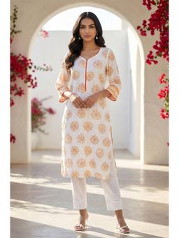 Aurelia - Women's White Ethnic Motifs Rayon Straight Kurta