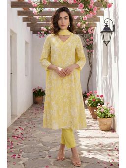 W - Yellow Floral Printed Chanderi A-Line Kurta With Pant & Dupatta