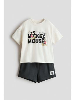 H&M - Boys White 2-Piece Printed T-Shirt and Shorts