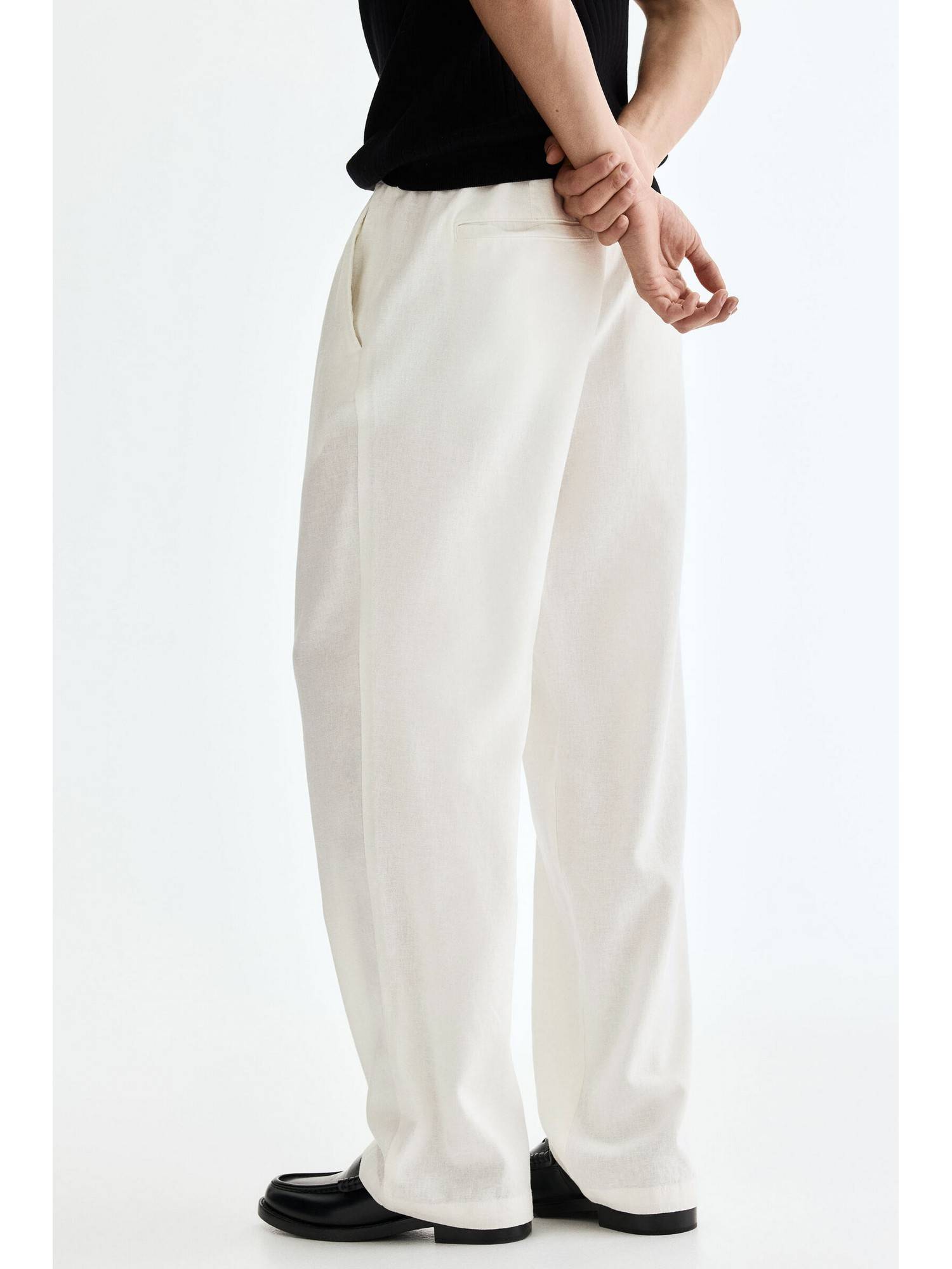 Buy H&M Men White Relaxed Fit Linen-Blend Trousers (XS) Online