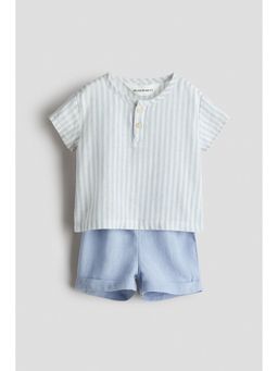 H&M - Boys Blue 2-Piece Henley Shirt And Shorts Set
