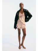 Pink color option, Currently selected