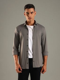Tommy Hilfiger - Grey Solid Slim Fit Nylon Shirt