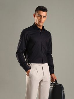 Tommy Hilfiger - Black Solid Regular Fit Cotton Shirt