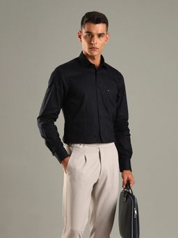 Tommy Hilfiger - Black Solid Regular Fit Cotton Shirt