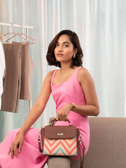 Zouk - Wavbeach Statement Sling Bag