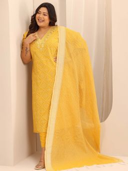 Extra love by Libas - Plus Size Women Yellow Printed Kurta with Palazzo and Dupatta