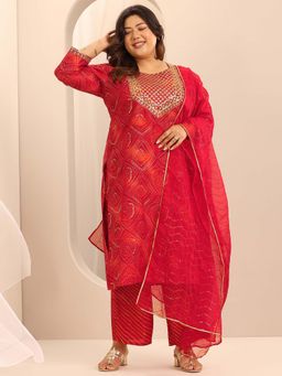 Extra love by Libas - Plus Size Women Red Embroidered Kurta with Pant and Dupatta