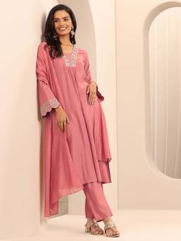 Gerua By Libas - Mauve Solid Kurta with Pant and Dupatta (Set of 3)