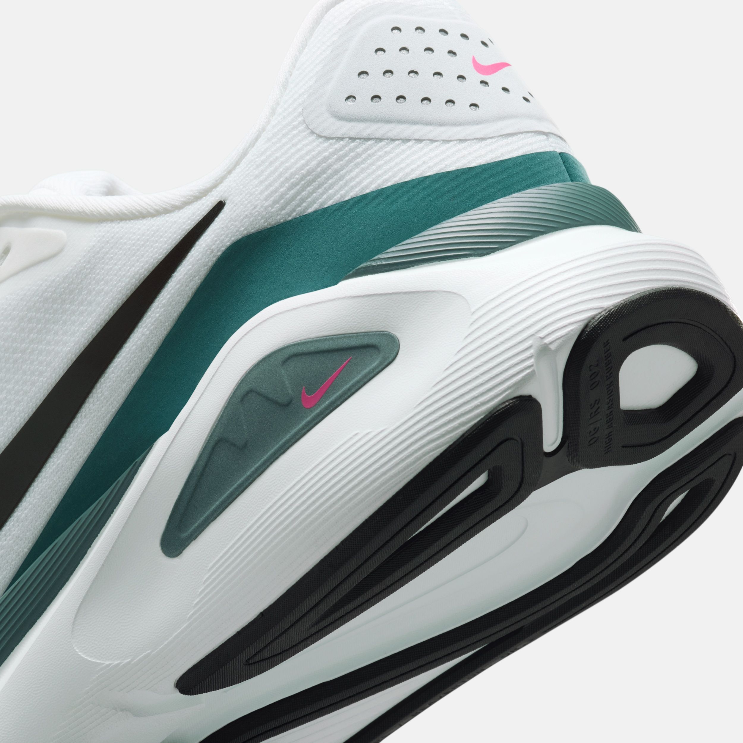 Buy Nike Structure 26 Men's Road Running Shoes Online | Nike India