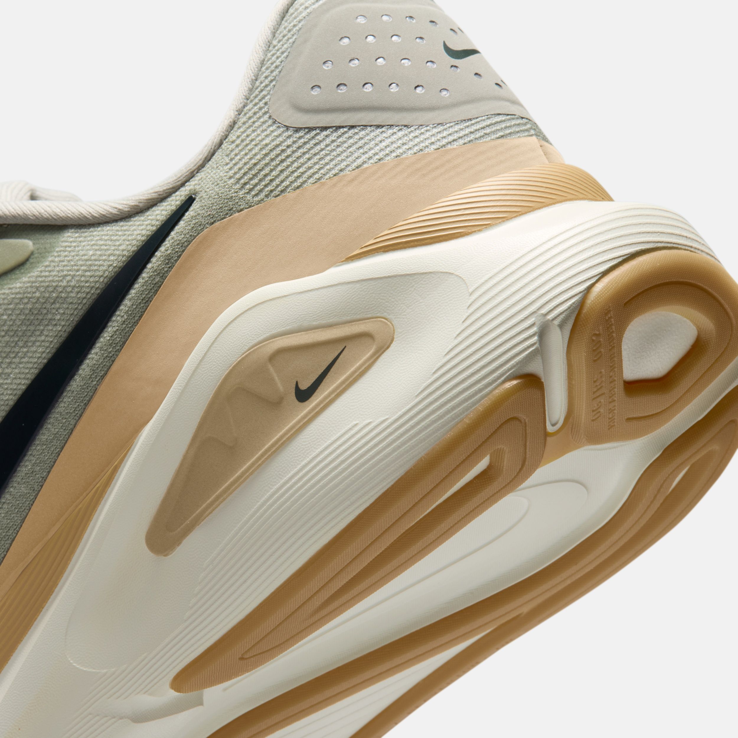 Buy Nike Structure 26 Men's Road Running Shoes Online | Nike India