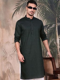 Sanwara - Classic Deep Green Kurta with Pyjama for Men's Perfect for Diwali, Navratri Nights