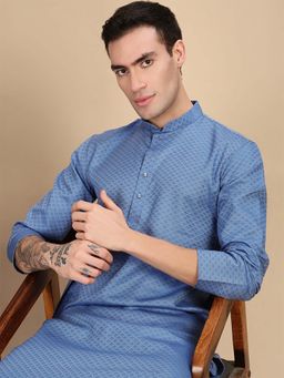 Sanwara - Showcases Artisan Off White Kurta with Pyjama Made To Impress At Navratri Diwali