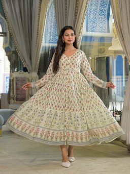 Divena - Cream V-Neck Full Sleeves Dress