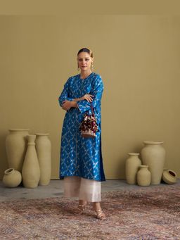 Vaaya - The Feroza Banarasi Blue Kurta with Pant