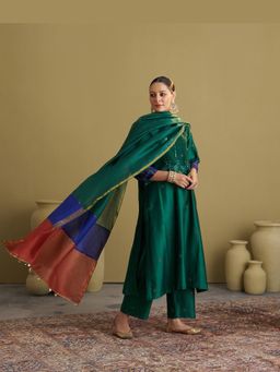 Vaaya - Morni Silk Chanderi Green Kurta with Pant and Dupatta