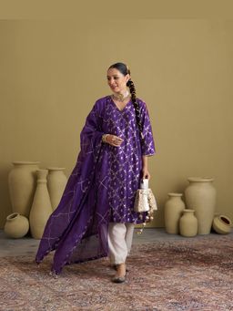 Vaaya - The Jamuni Banarasi Katan Silk Purple Kurta With Pant And Dupatta