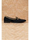Black color option, Currently selected