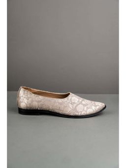 TASVA - Men Light Grey Brocade Mojari
