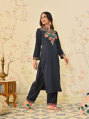 Navy Blue color option, Sold out, Currently selected