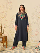 Navy Blue color option, Currently selected