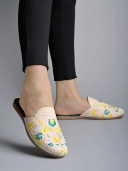 Shoetopia - Embroidered Detailed Cream Flat Mules For Women & Grils