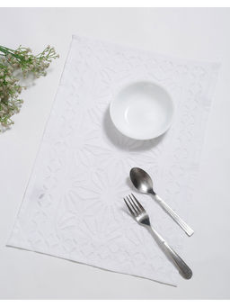 Fabindia - White Neva Cotton Applique Mat - Set of 6
