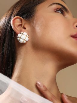 Sohi - Womens The Tic-Tac-Toe Stud Earrings - Chalk White