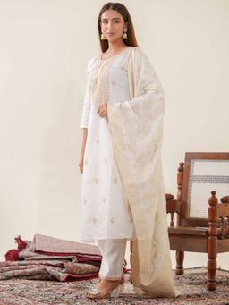 Sindh Fashion - White Straight Kurta with Pant and Dupatta (Set of 3)