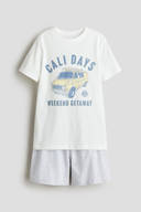 White color option, Sold out, Currently selected