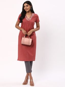 R&B - Women Coral Cotton V-Neck Kurta